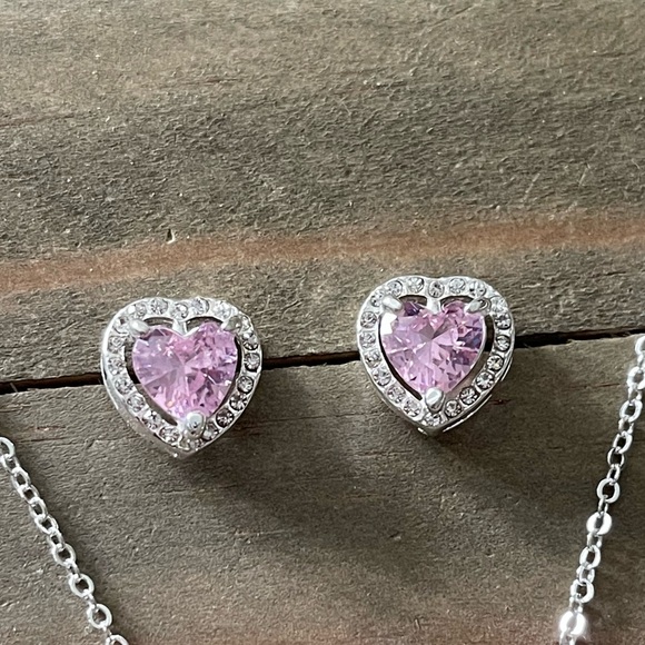 Pink Cubic Zirconia Heart 3 Piece Jewelry Set Pendant Silver Necklace Earrings - Picture 8 of 14